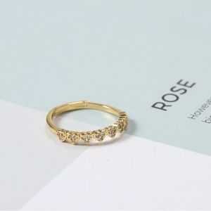 Dainty Heart 18k Gold Ring